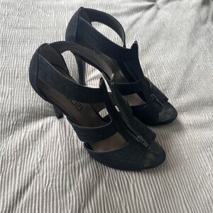 Moda Black Heels